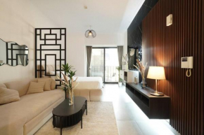 DAYF-LUC Stylish Studio Modern Comfort & Great Location